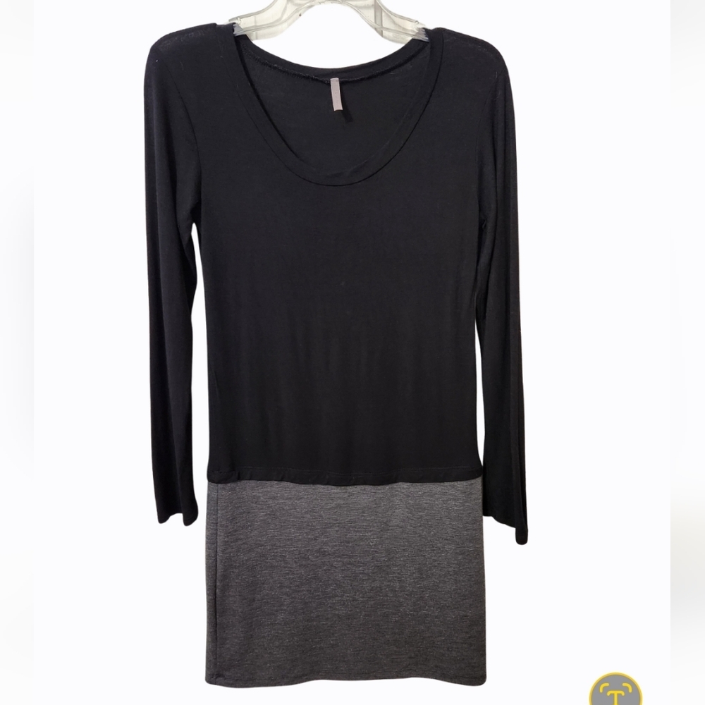 Honey Punch Black and Grey Dress or Tunic-size Small